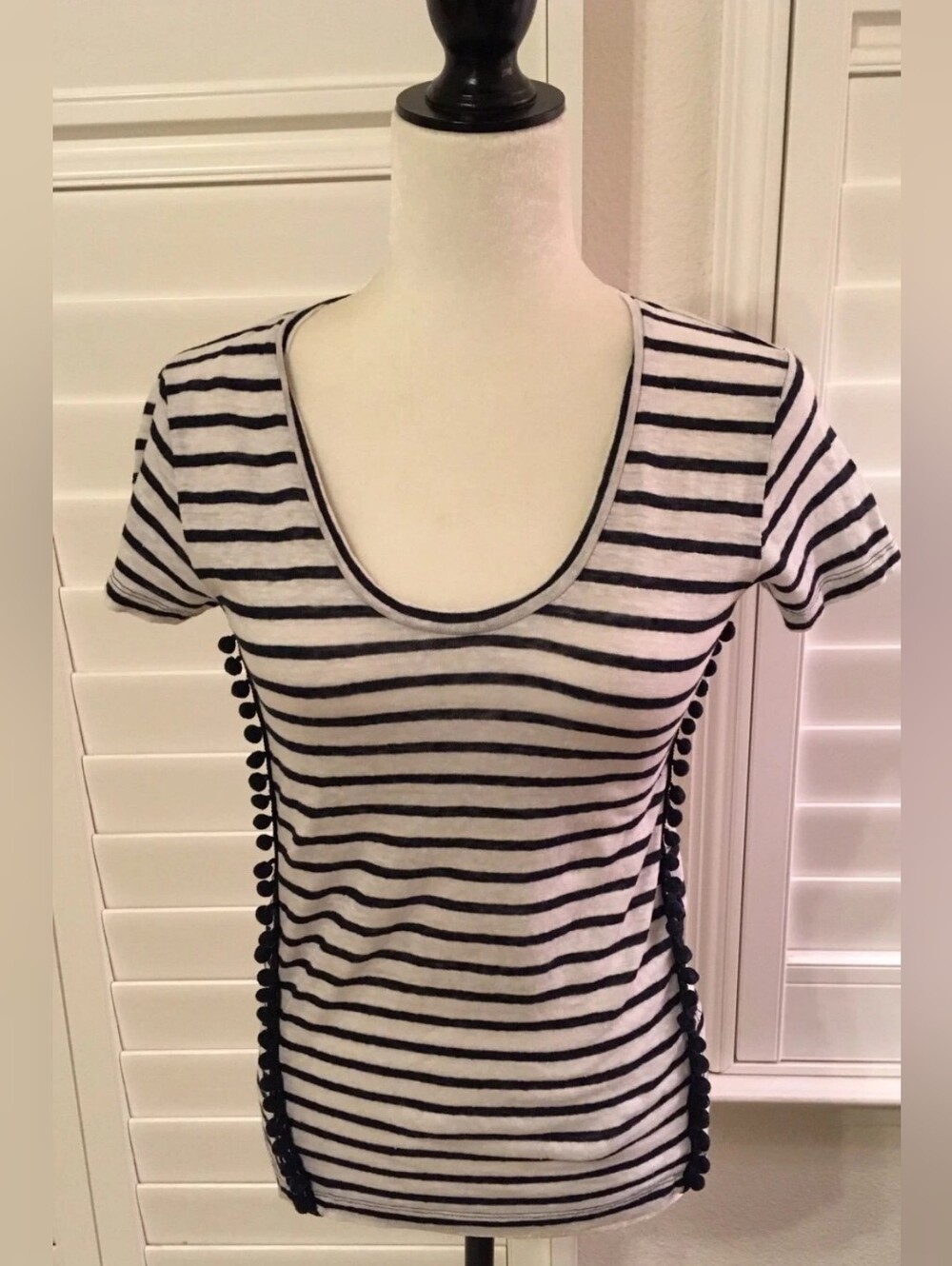 J.CREW 100 % Linen Scoop Neck Cap Sleeve Top Semi-Sheer Navy & White Stripes-